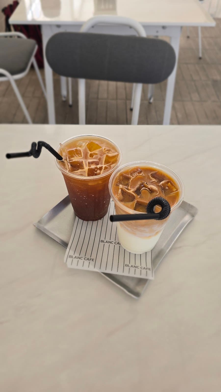 Blanc Cafe, کافه بِلان 5