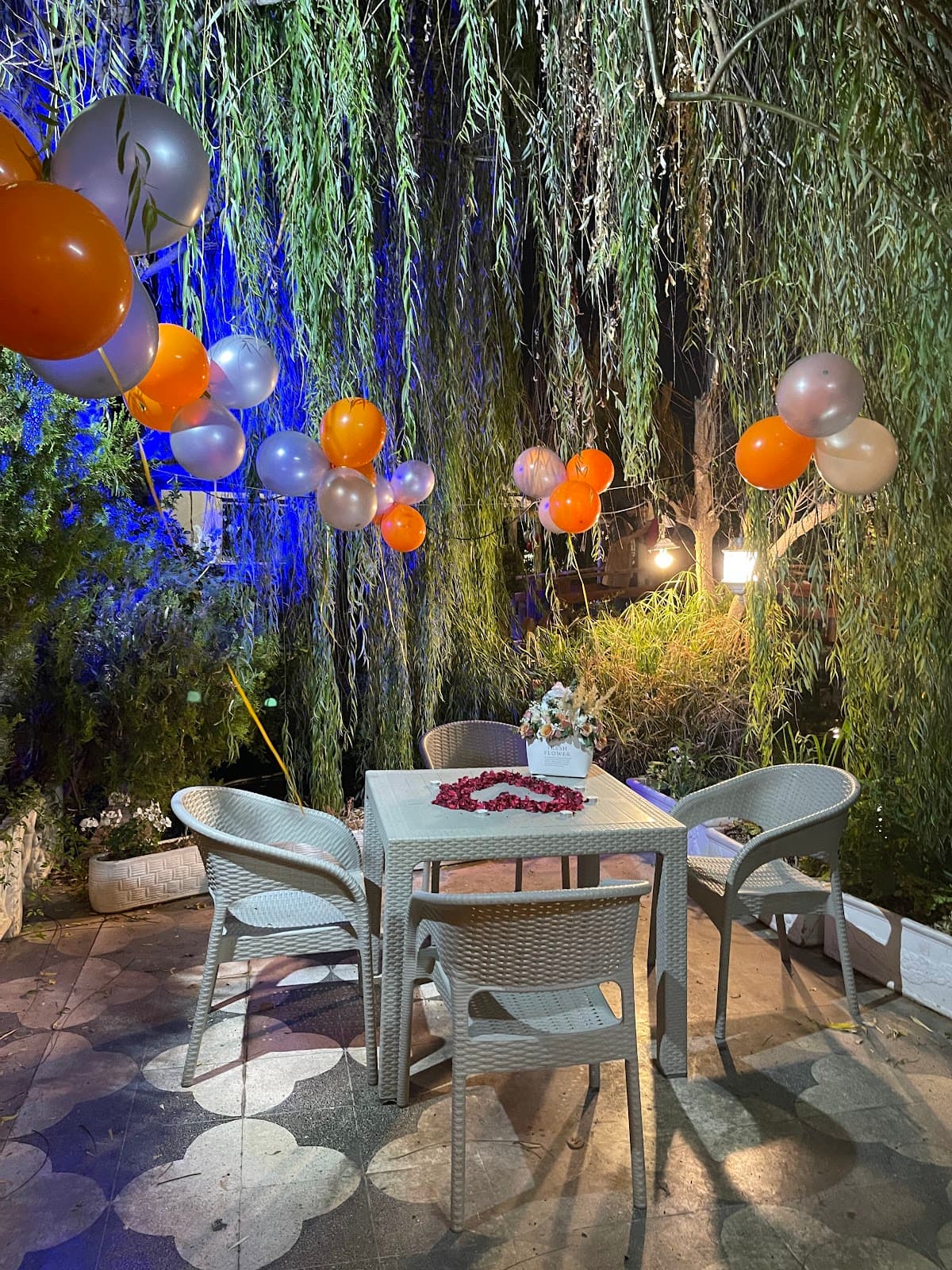 Berke Cafe Garden