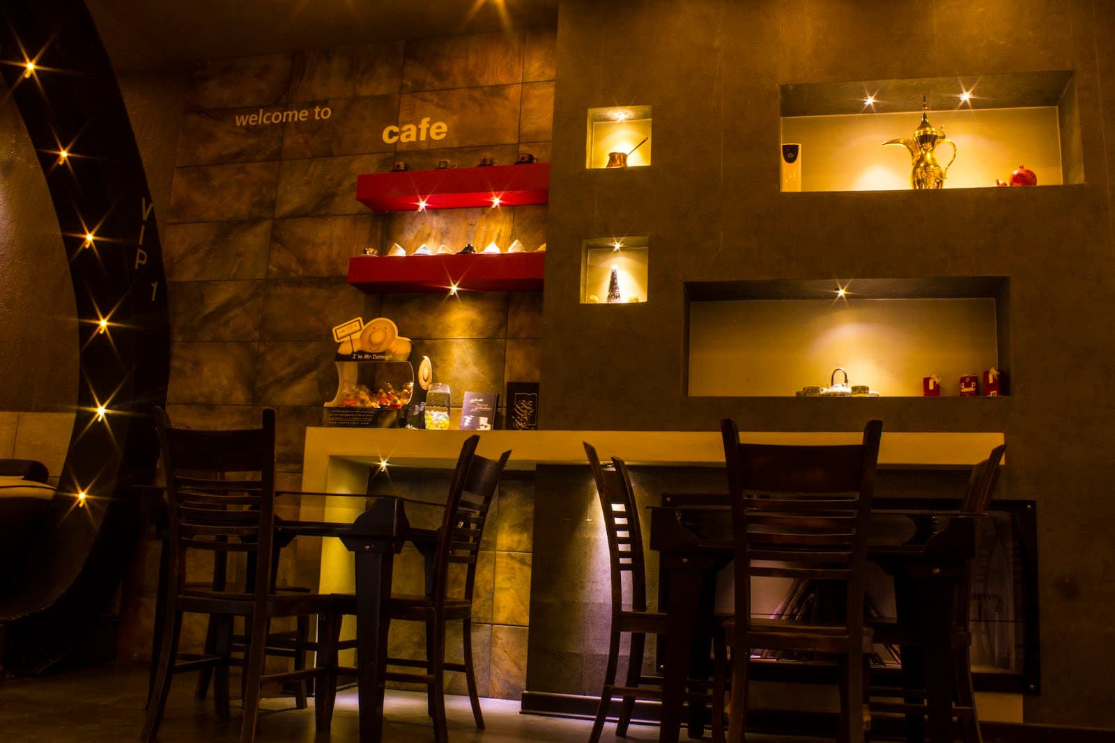Ahoora Cafe
