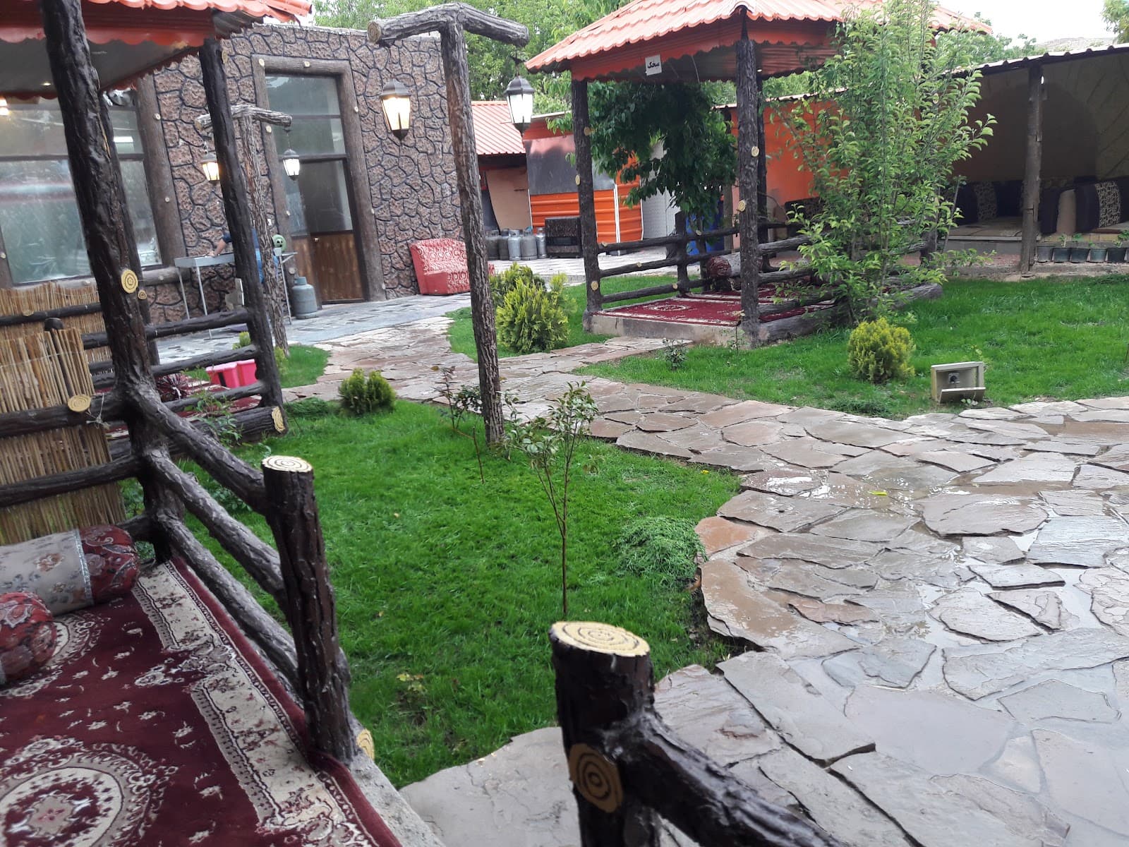 سفره خانه سنتی یاد ایام 3