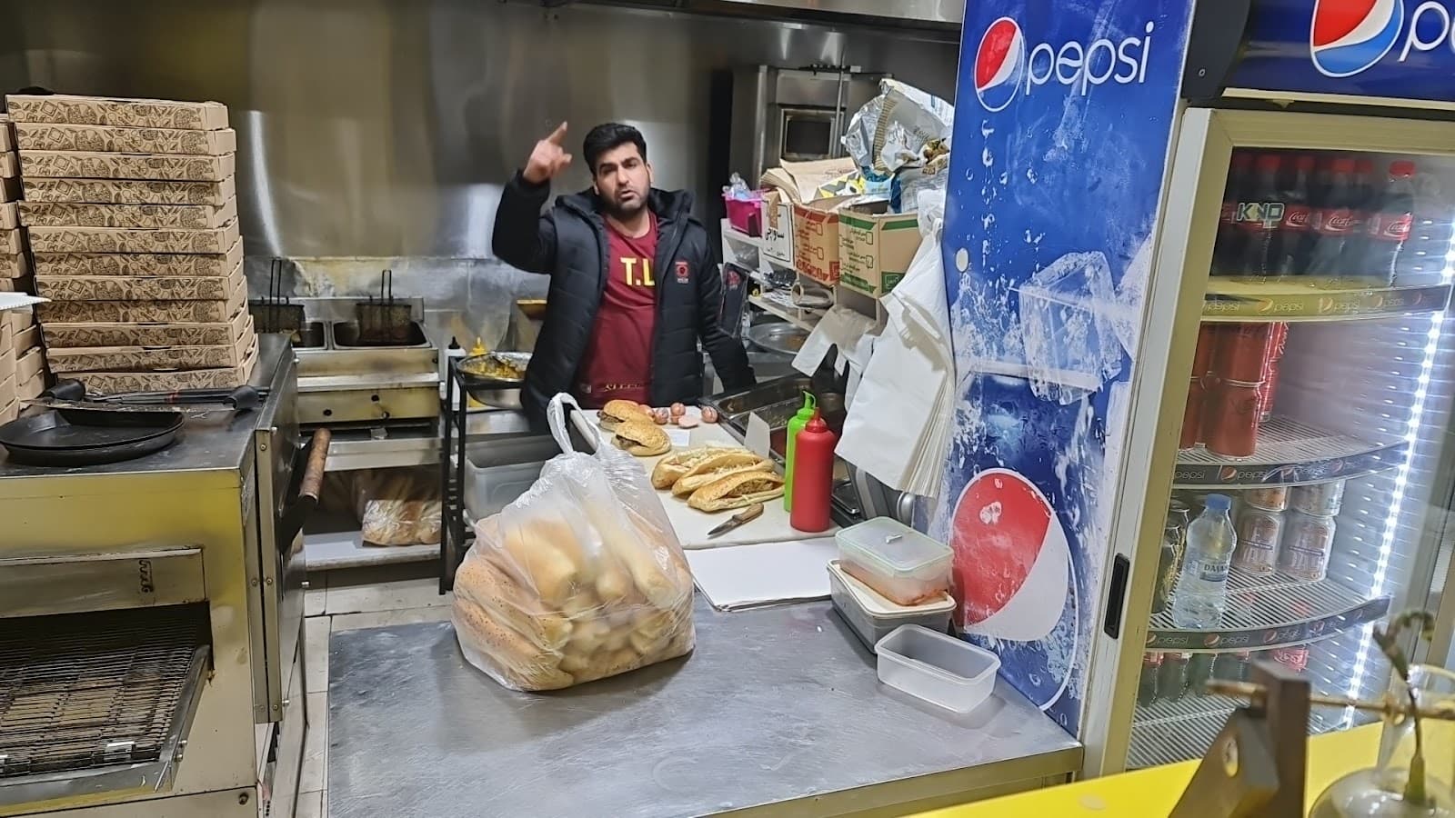 فست فود هشتگ 3