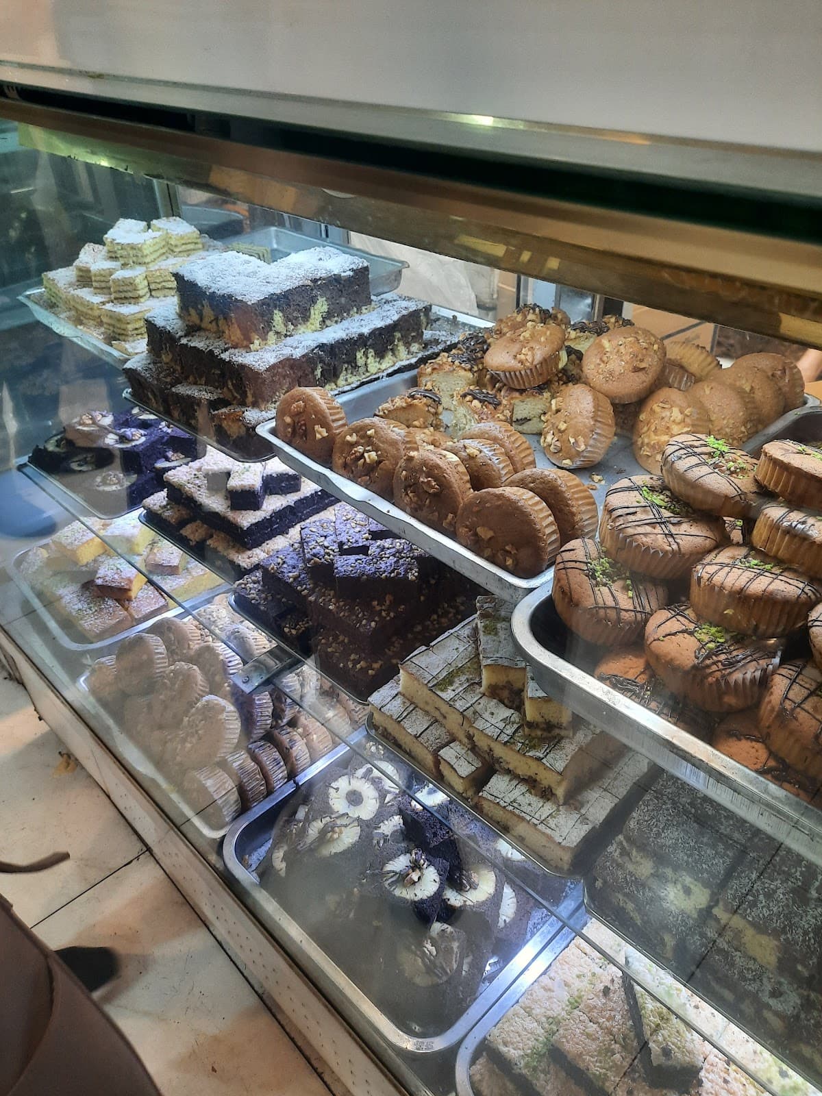 Kamran Confectionery 2