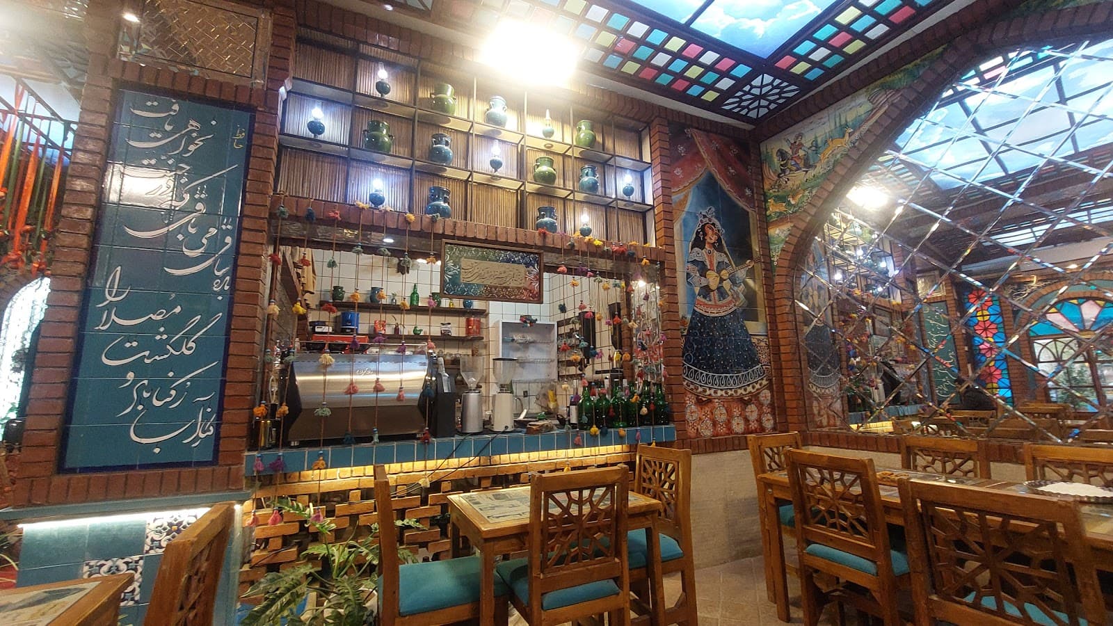 Cafe restaurant saraye sharif 3
