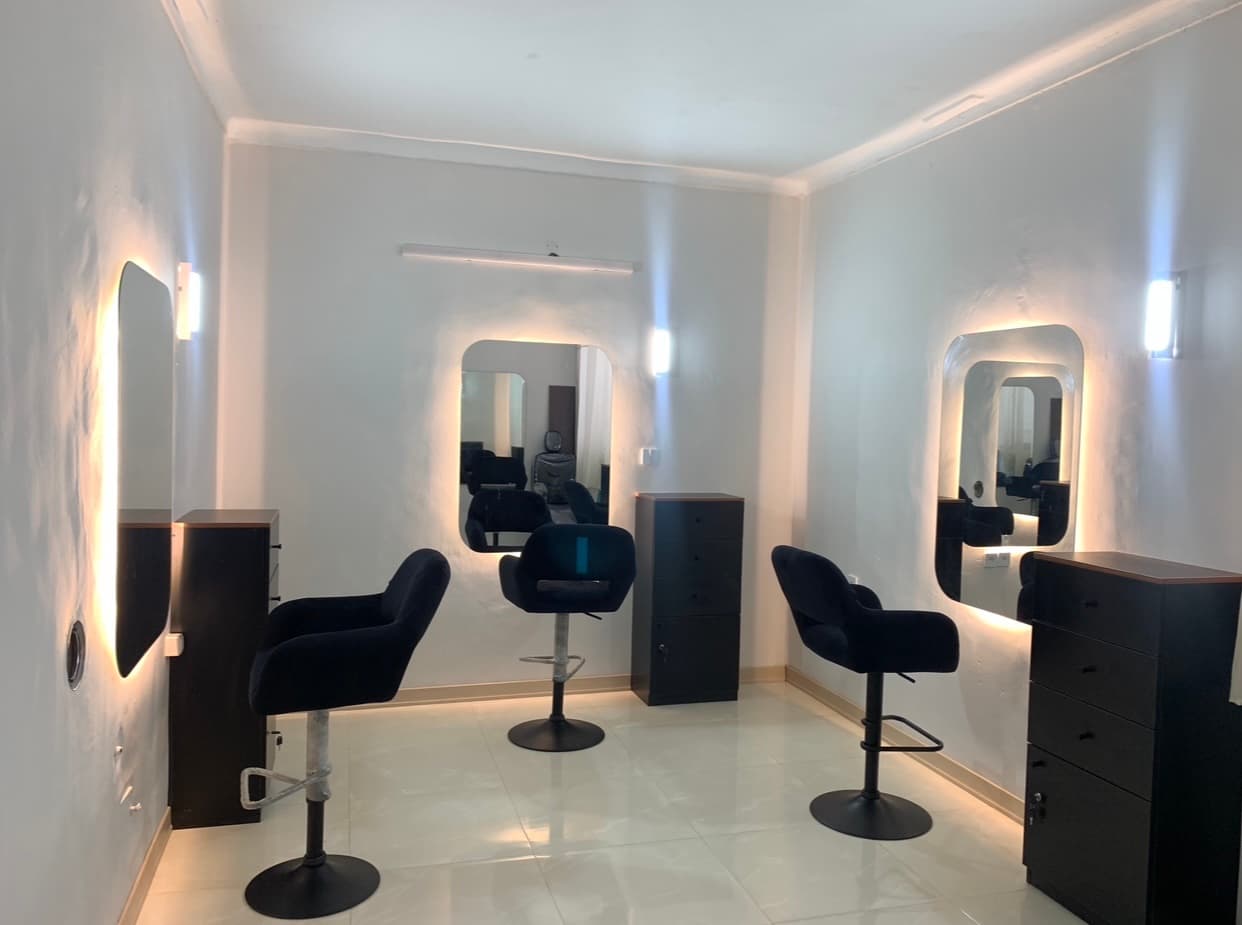 @Sadafamiri_beautysalon/@sadafamiri_hair