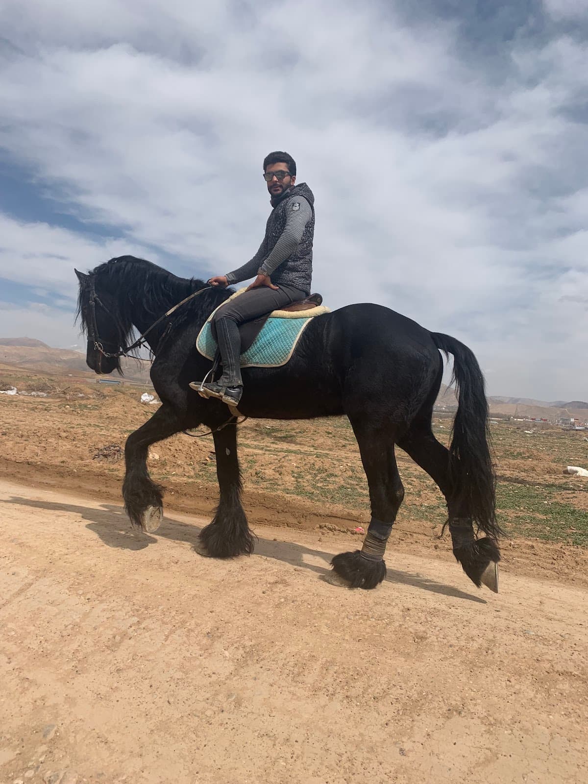 باشگاه سوارکاری سمند 4