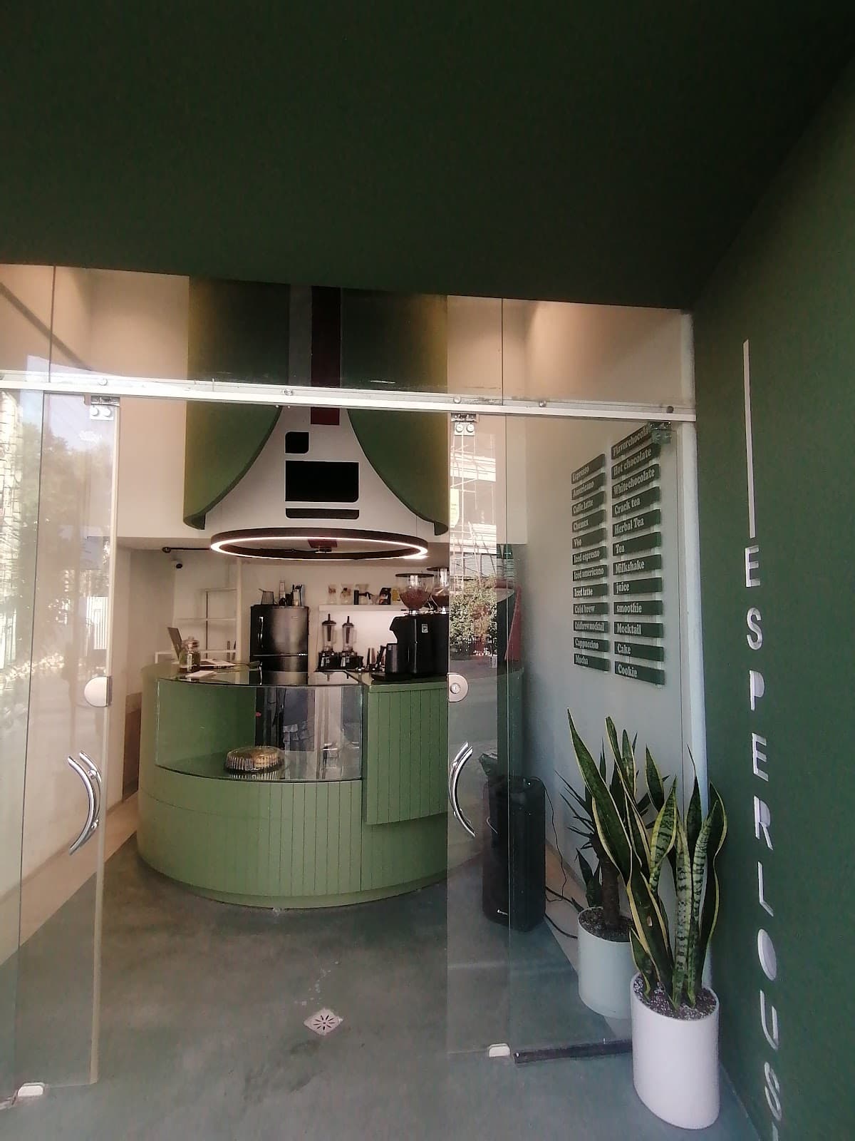 Esperlous cafe 5