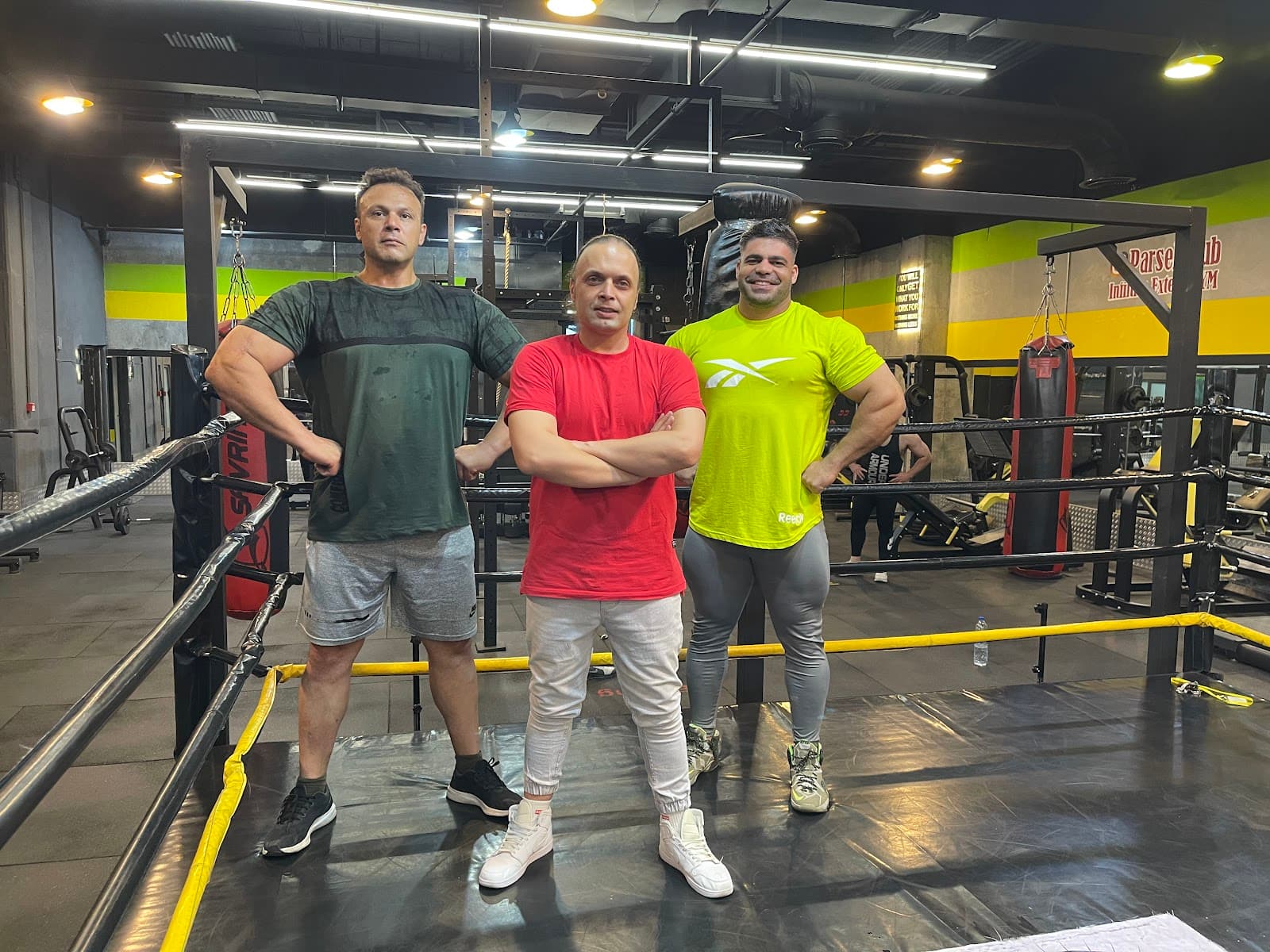 باشگاه بوکس عبائیان