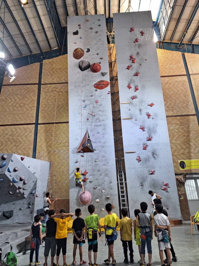 Shiraz rock climbing hall 3