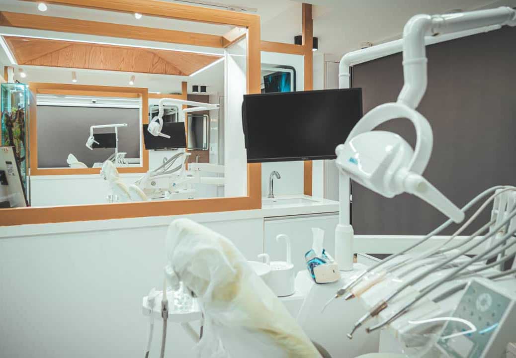 کلینیک دندانپزشکی یونیک(Unique Dental Clinic) 2