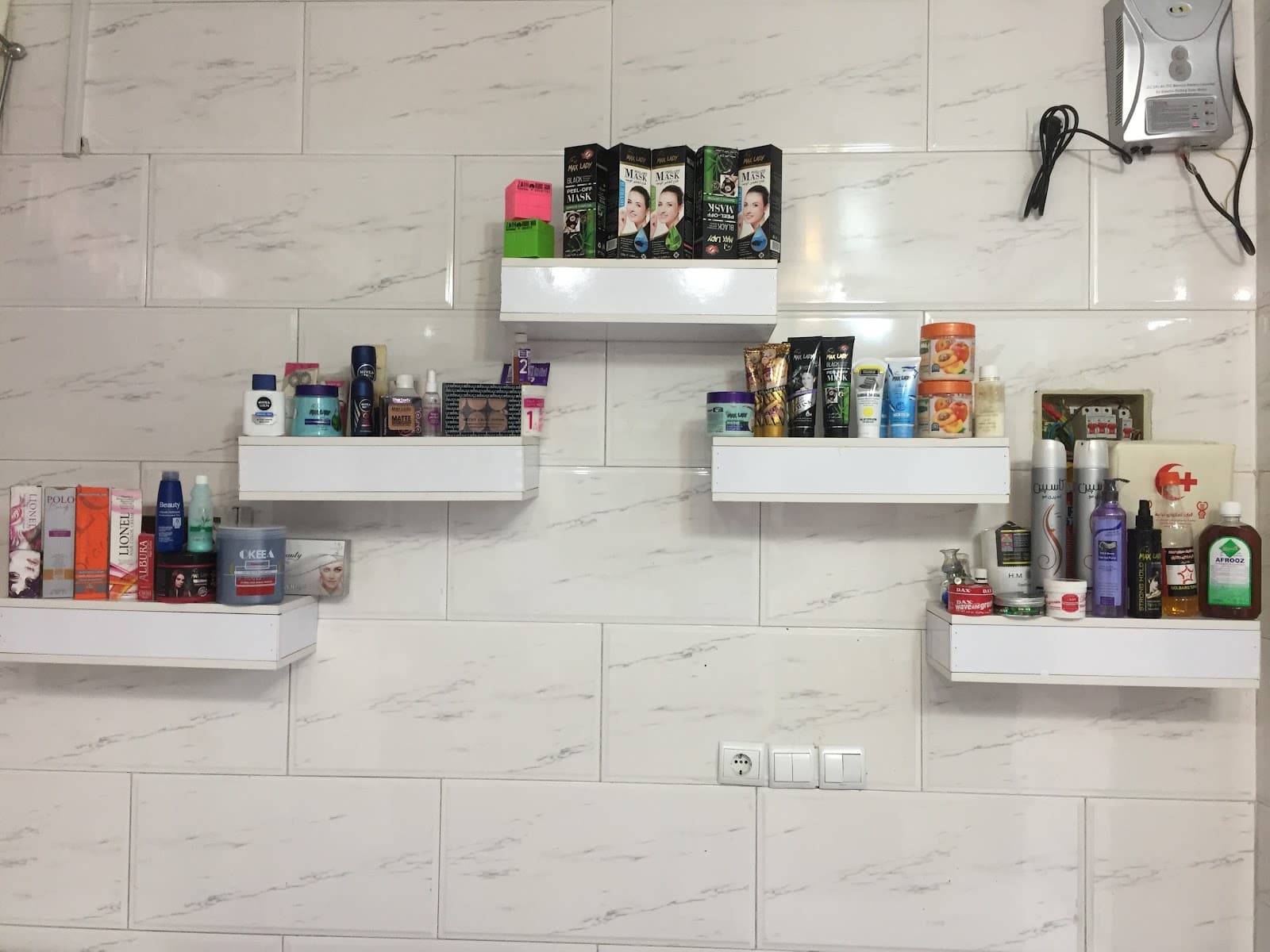 آرایشگاه مردانه موچین Hair Cut 3