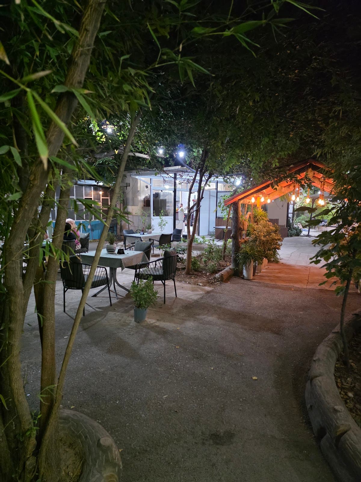 سفره خانه گلبرگ سفید 4