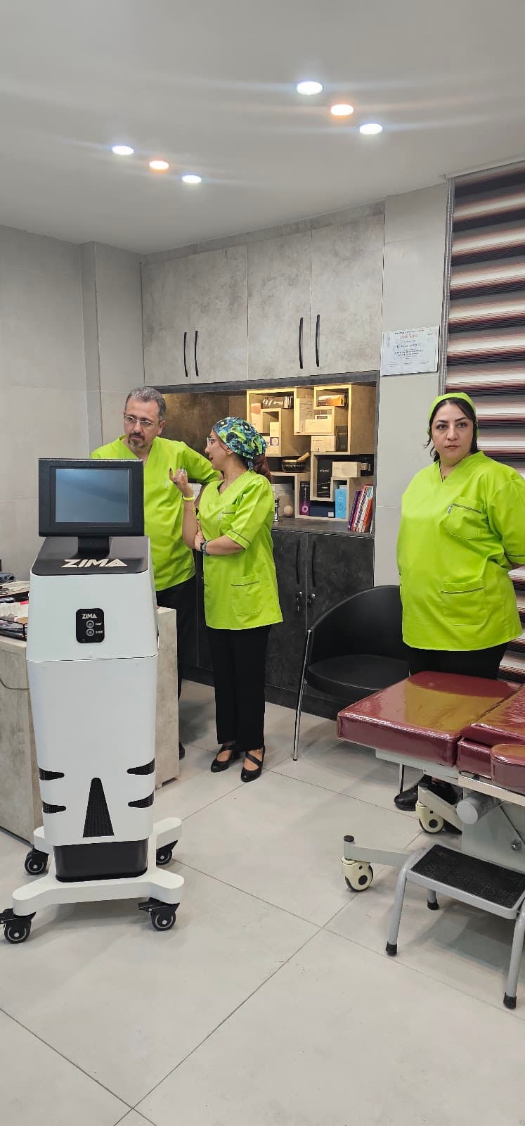 دکتر بهناز رستگارفر_کلینیک خرداد 2