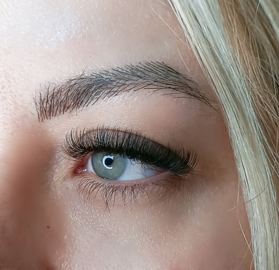 مرکز تخصصی مژه 3
