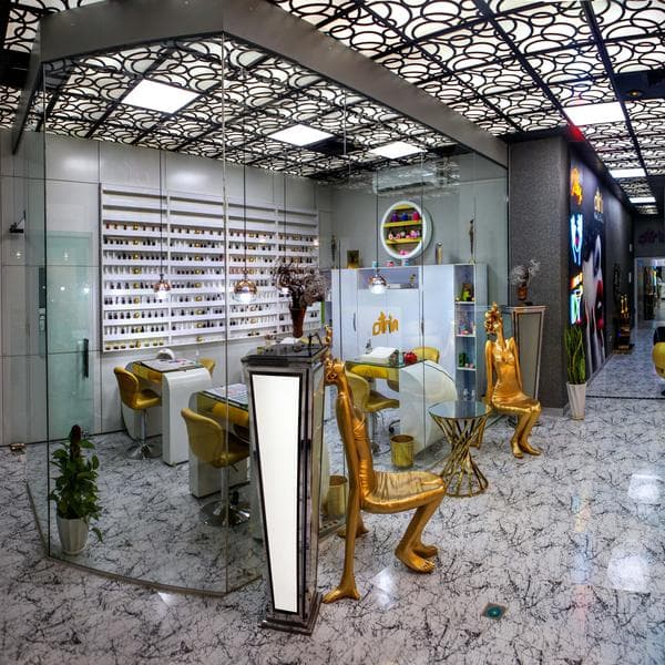 کلینیک خدمات ناخن عطرین 3