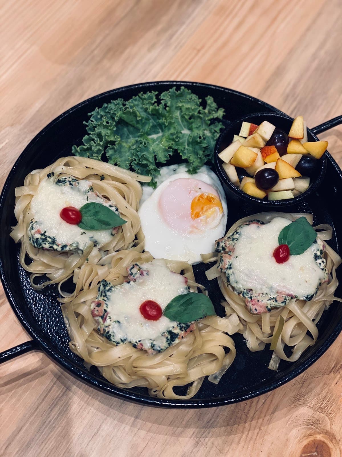 Cafe U کافه یو 2