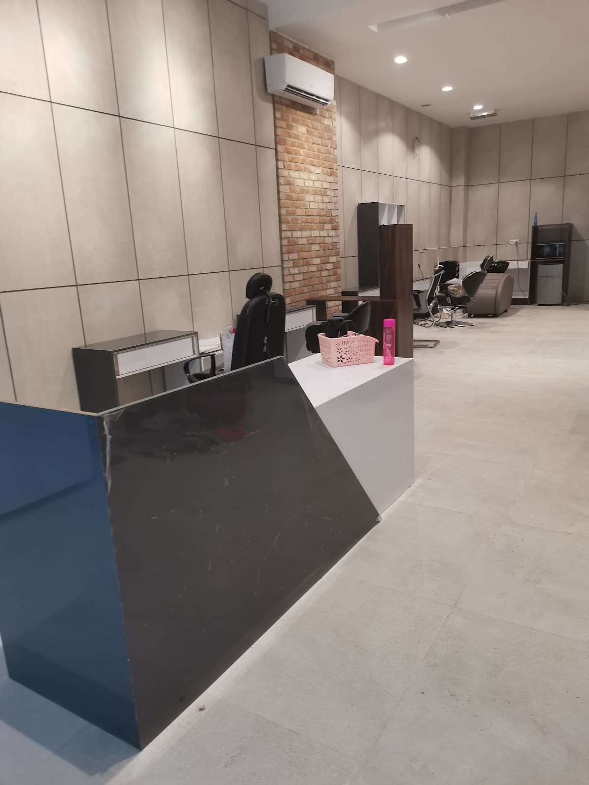 Raha beauty salon | سالن زیبایی عروس رها 2