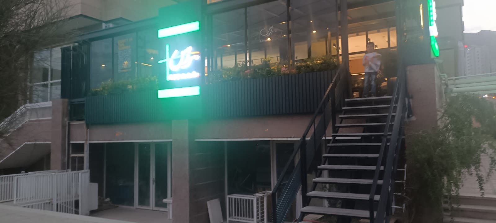 Terrace Cafe 5