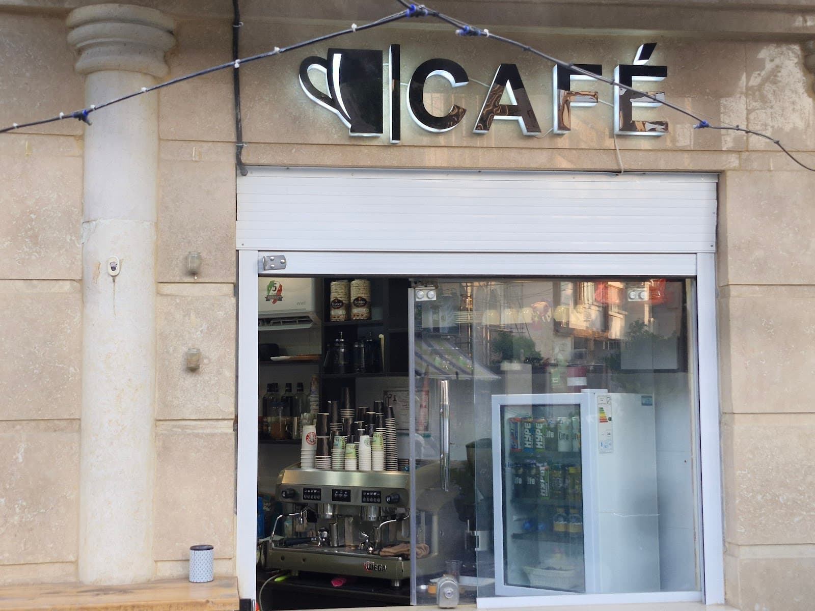 Feri Cafe 4