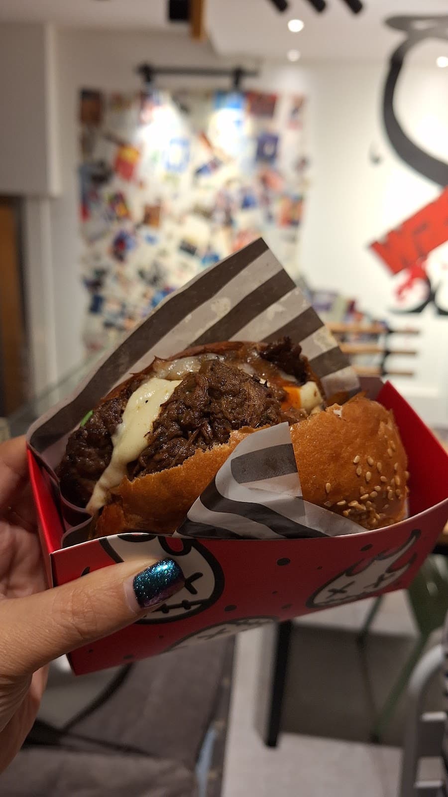 Ei.Point Burger Shop 3