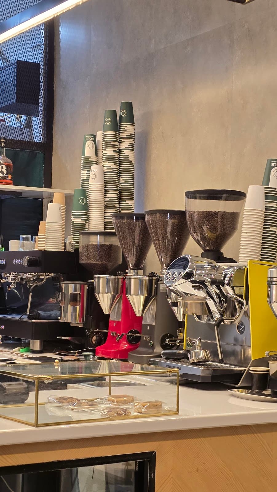 Sole coffee shop قهوه سول 4