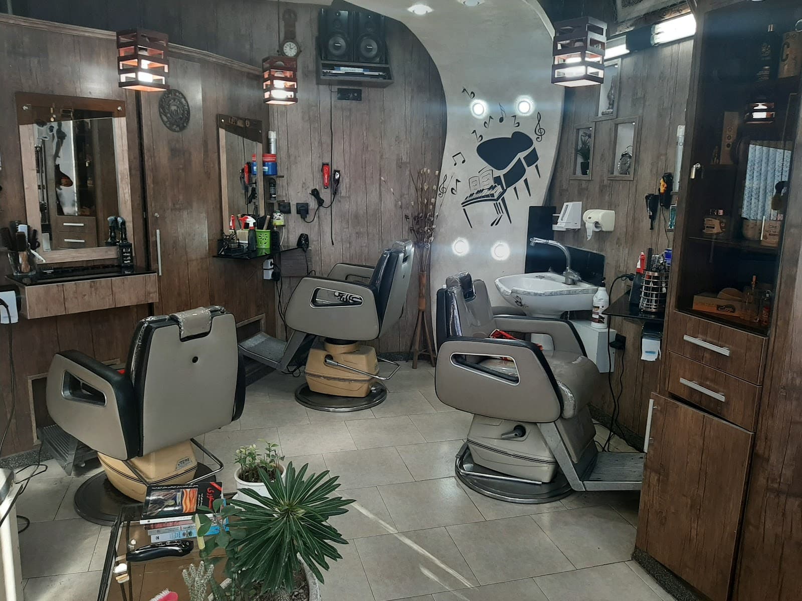 آرایشگاه مردانه کوچ