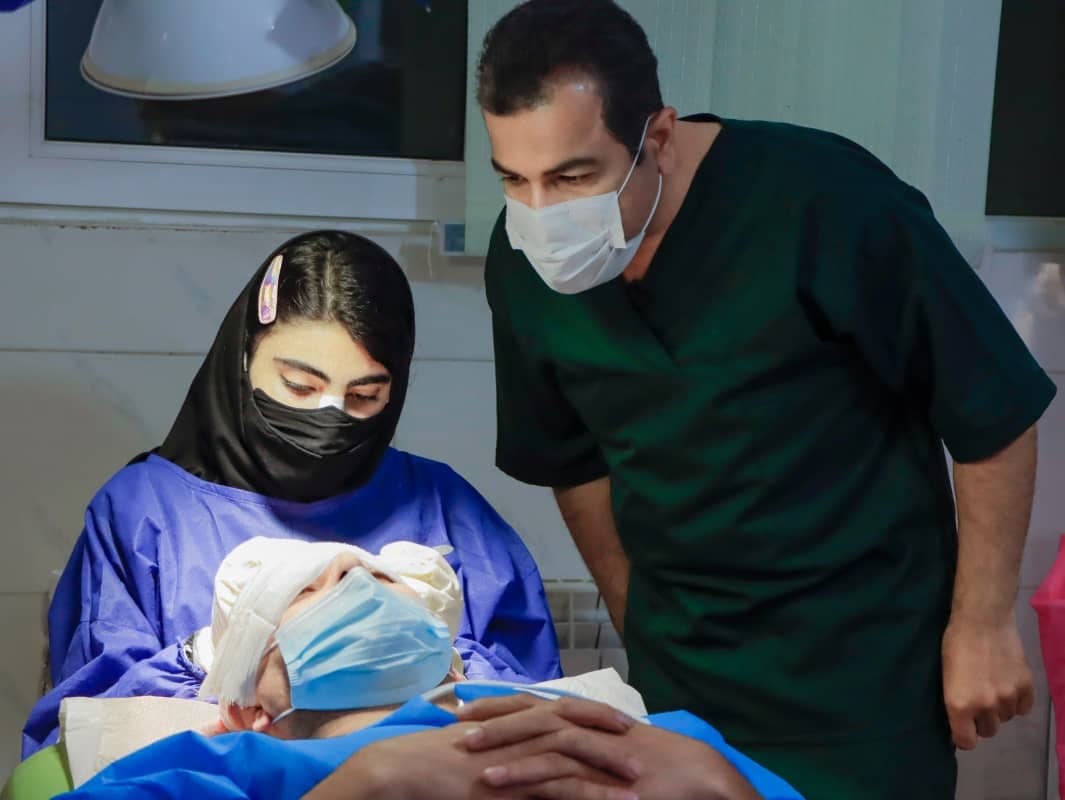کلینیک پوست و مو دکتر وارث 3