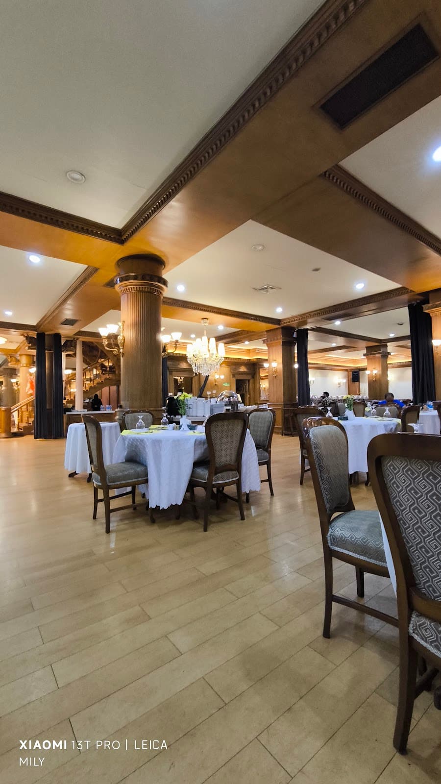 Soofi restaurant (Setareh fars mall) 3
