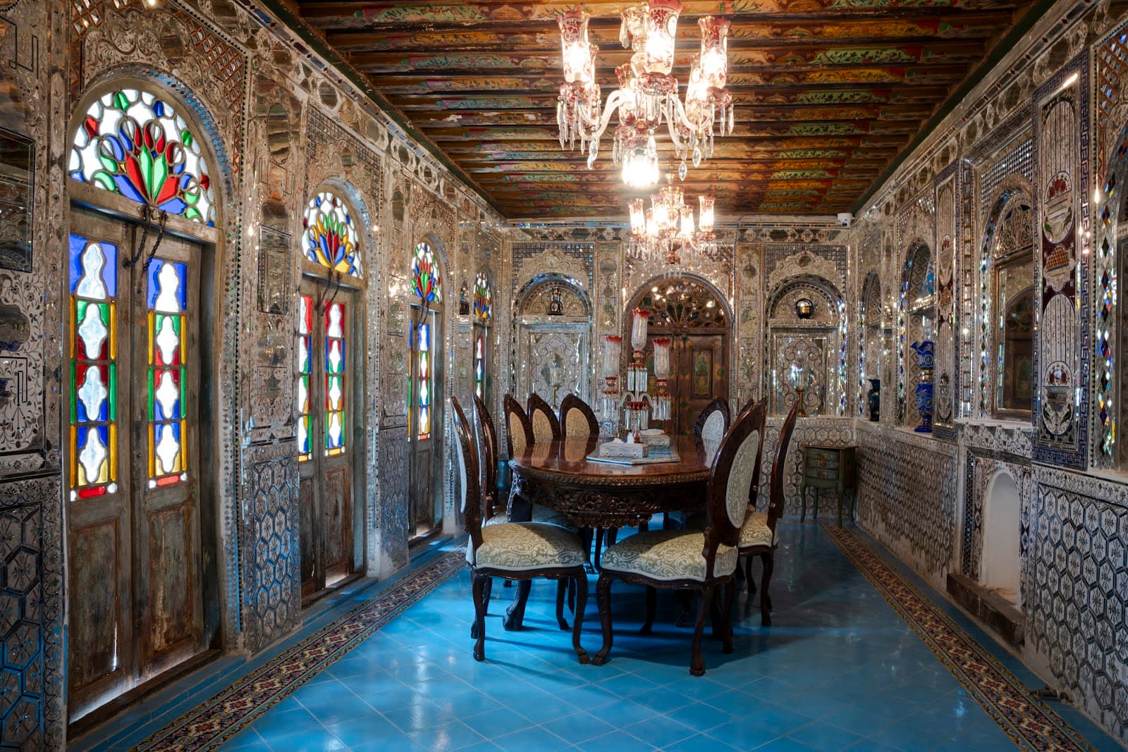 Foroughi House Cafe Restaurant