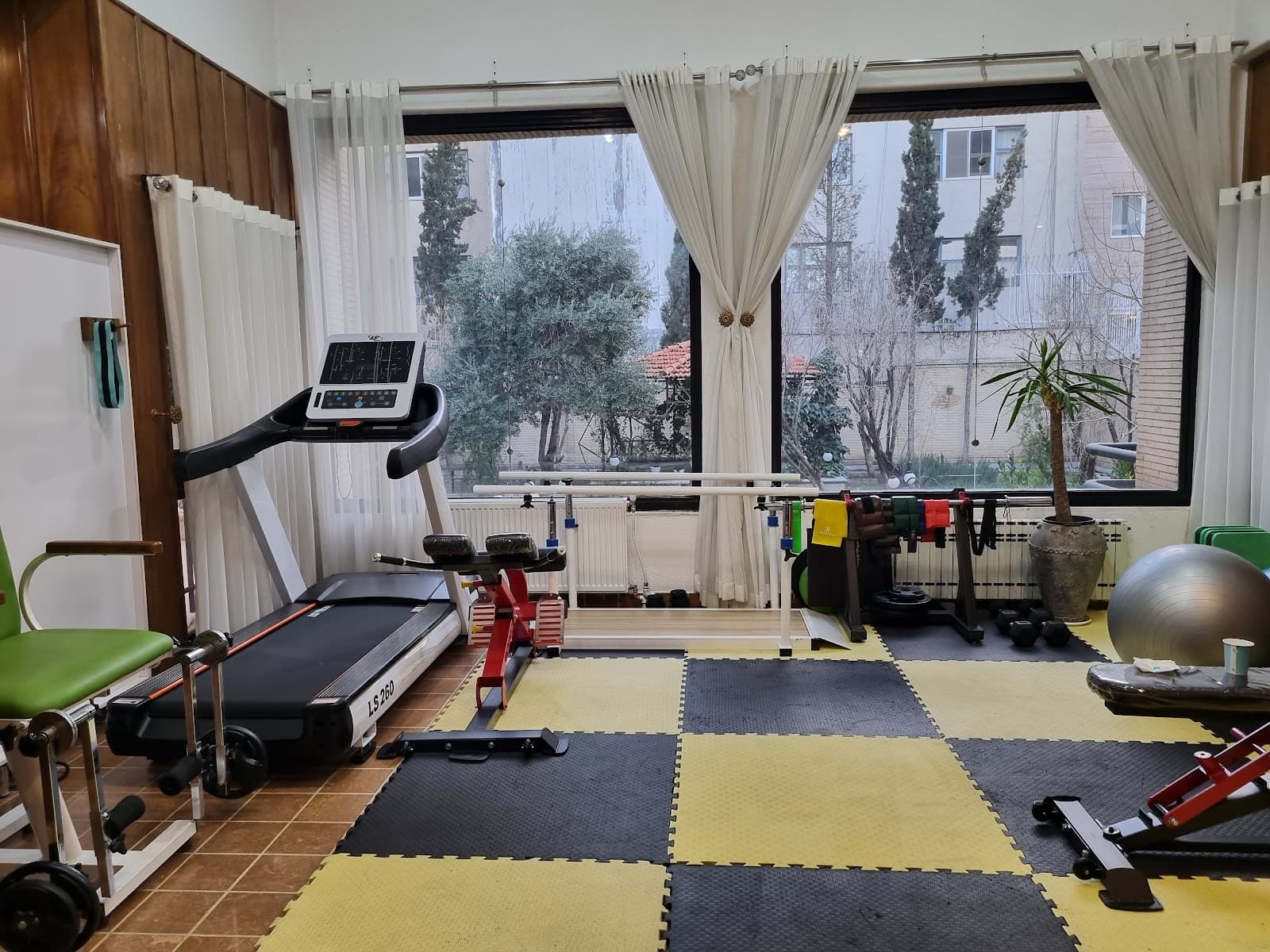 کلینیک تخصصی پزشکی ورزشی المپیک 3