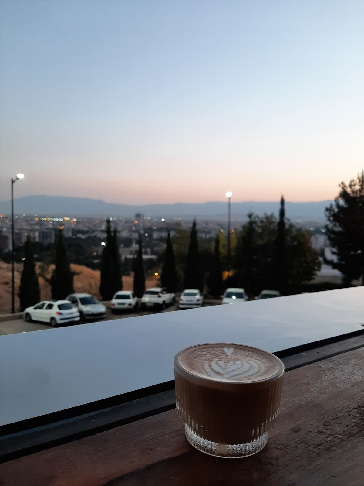 Cafe bivouac کافه بیواک 4