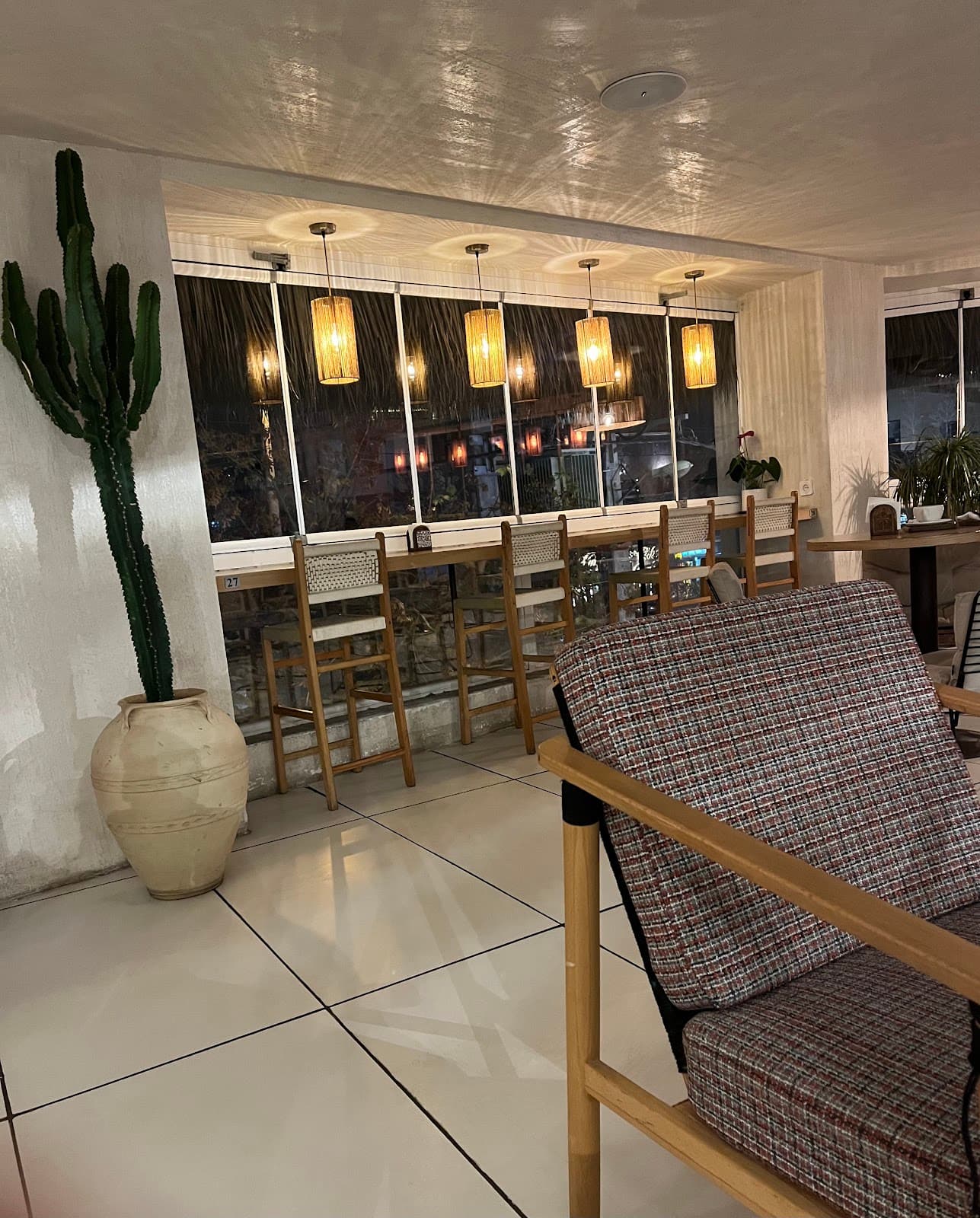 Norans Cafe Restaurant 5