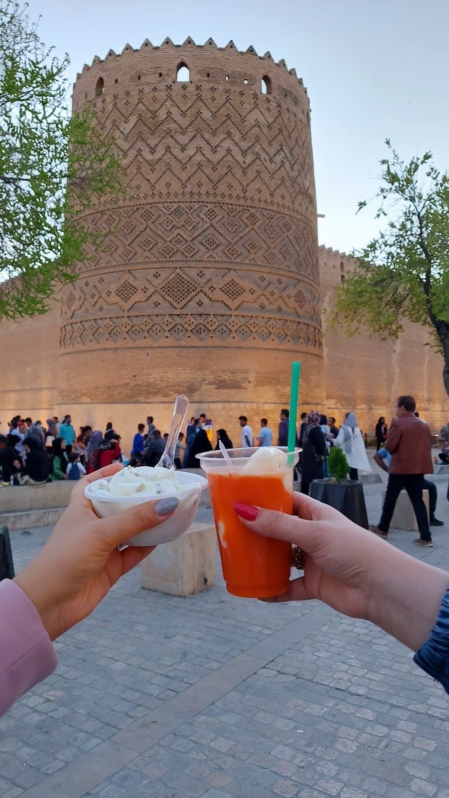 shahr e raz ice ceram shop 5