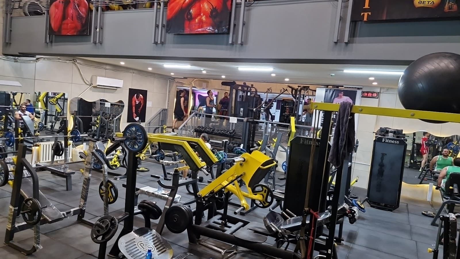 باشگاه تناسب اندام آدرین 3