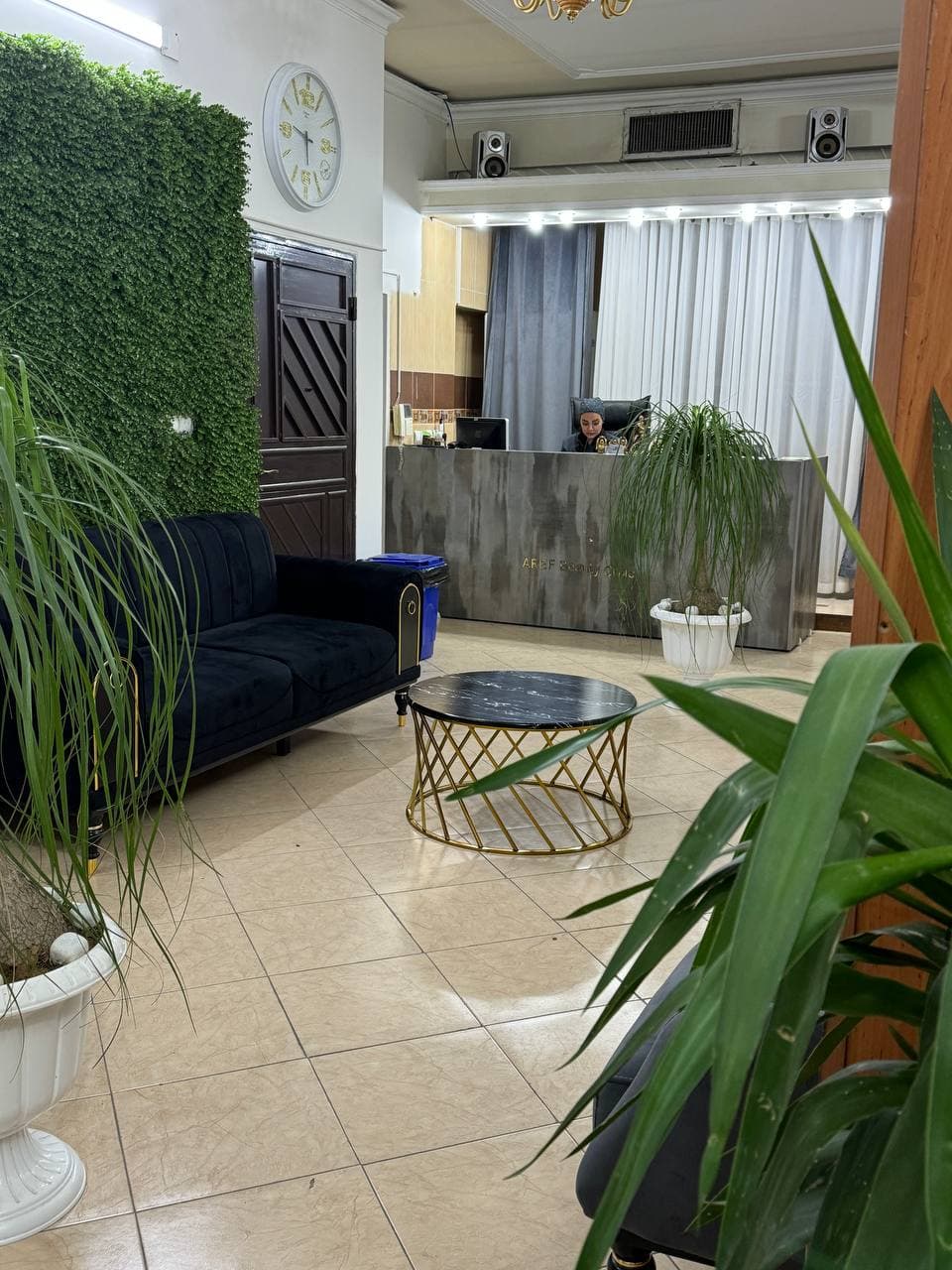 کلینیک زیبایی عارف