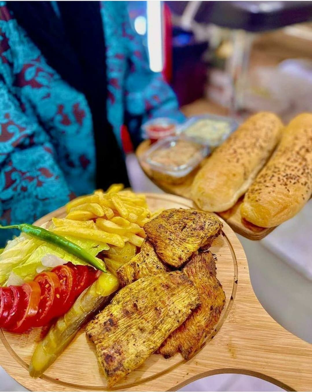 آقای لذیذ 3