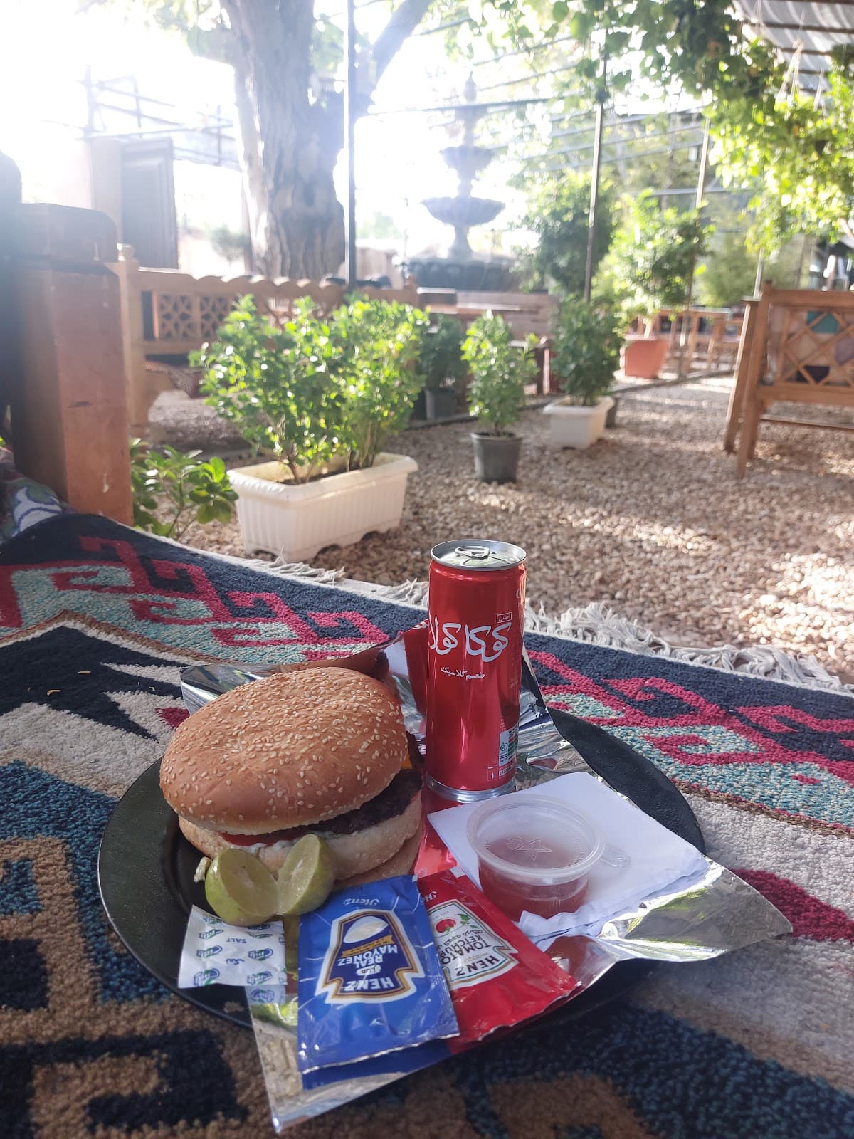 کافه رستوران نبات 2