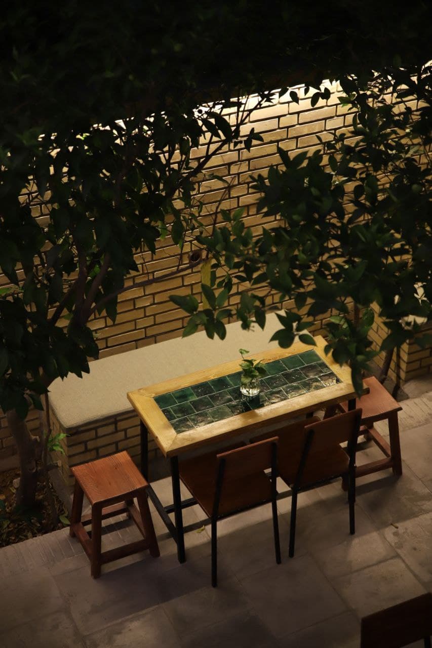 کافه ب‌روی 4