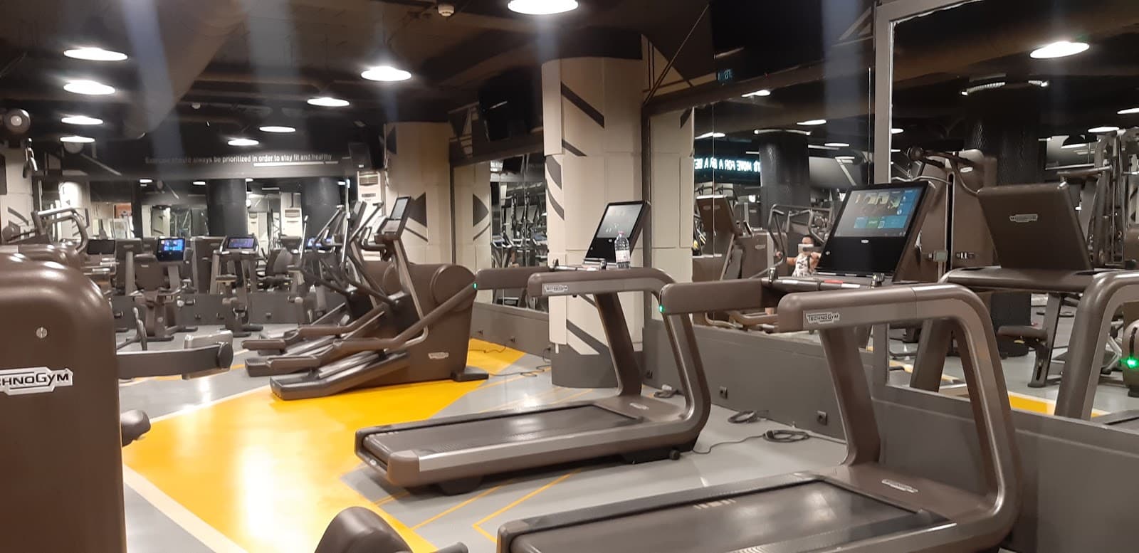 باشگاه بدنسازی پروشات 5