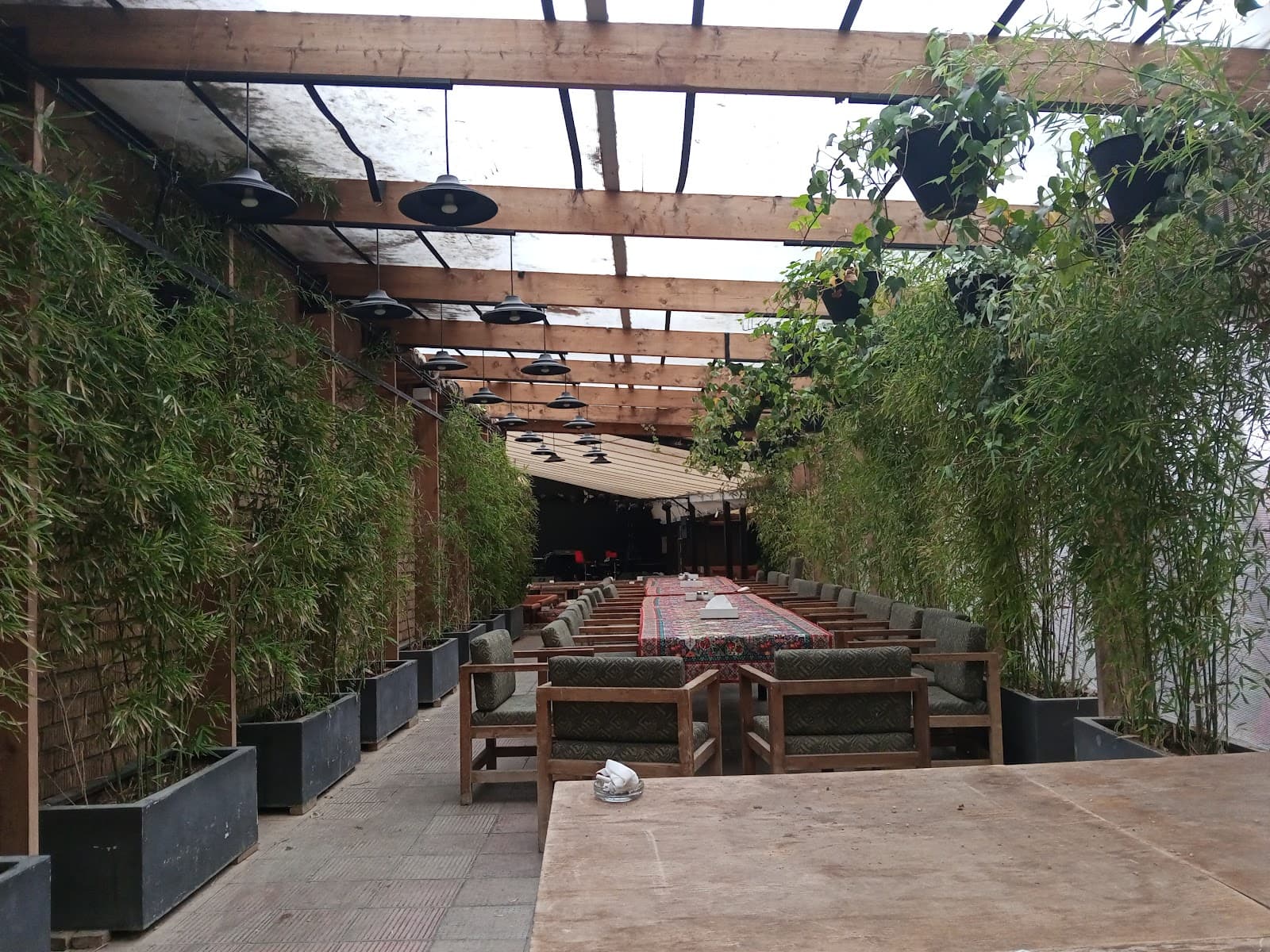 Manouchehri Garden Restaurant 3