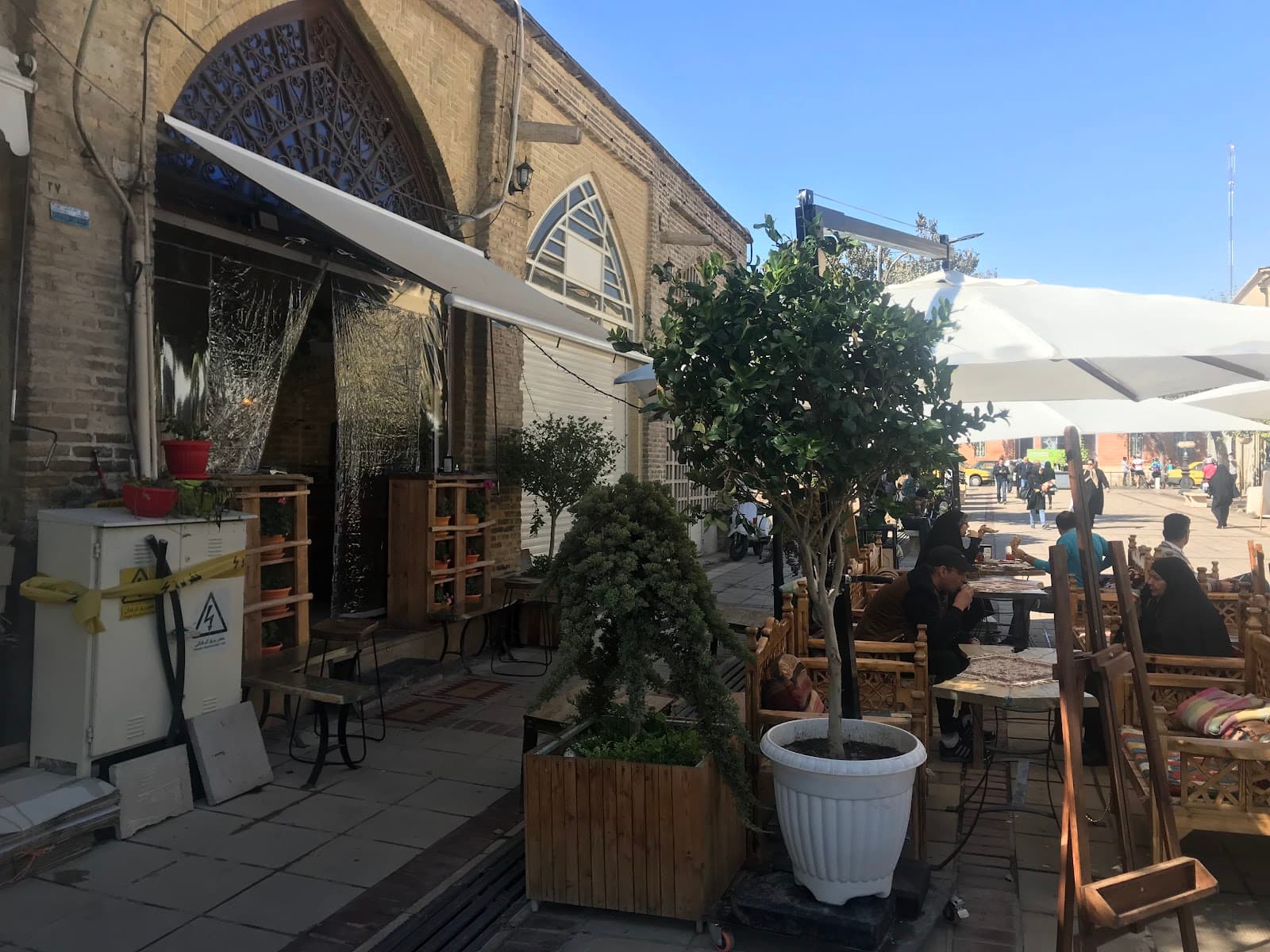 Café Roya 3